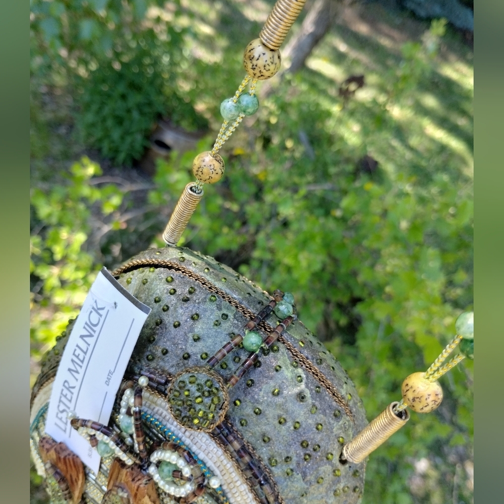 NWT Beaded Green Forest Crossbody LESTER MELNICK inventory! - Picture 11 of 16
